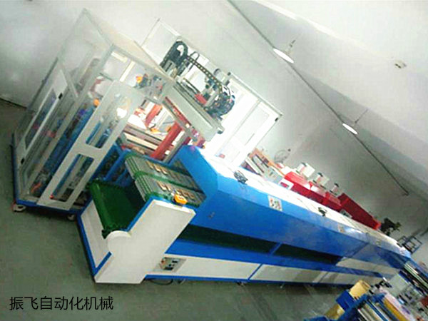 全自動壓花機有什麽特點吸引客戶的呢？